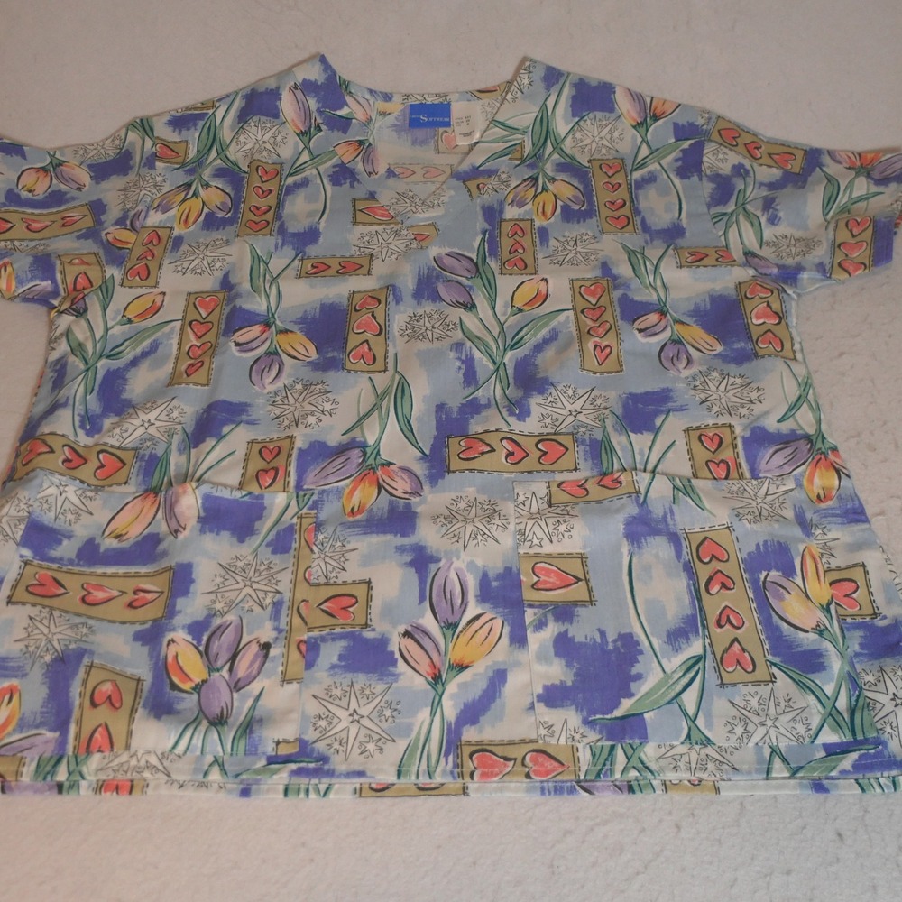 Crest Softwear Womens Scrub Top M Blue Floral Heart V-Neck Medical Uniform
